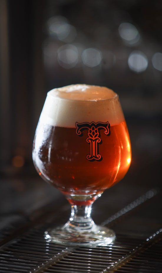 Como Fazer Cerveja Artesanal: Um Guia Completo do Grão ao Copo