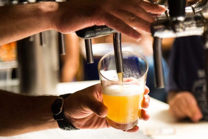 Além da Cevada: Descubra Cervejas com Ingredientes Inusitados e Surpreendentes
